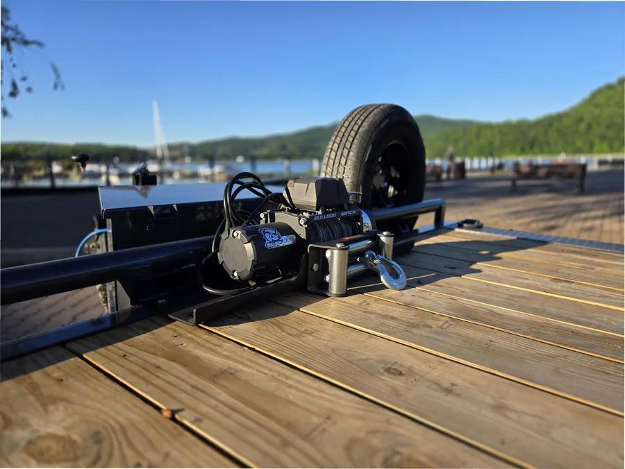 Bulldog winch mounted on the car hauler wood deck